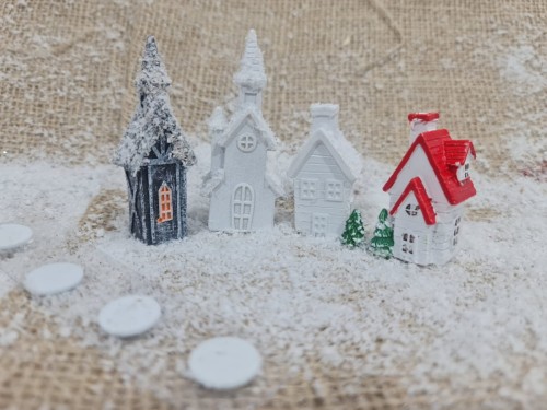 Figurki Domki na przylepcu 4 szt. MIX