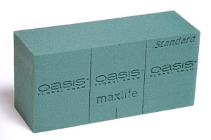 Gąbka Florystyczna OASIS® CLASSIC MOKRA